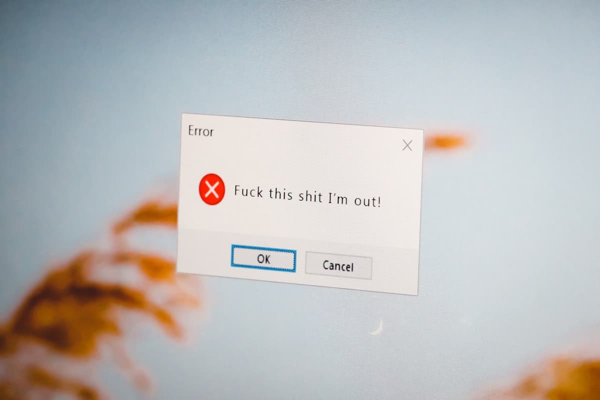 Écrans de chatbot affichant
