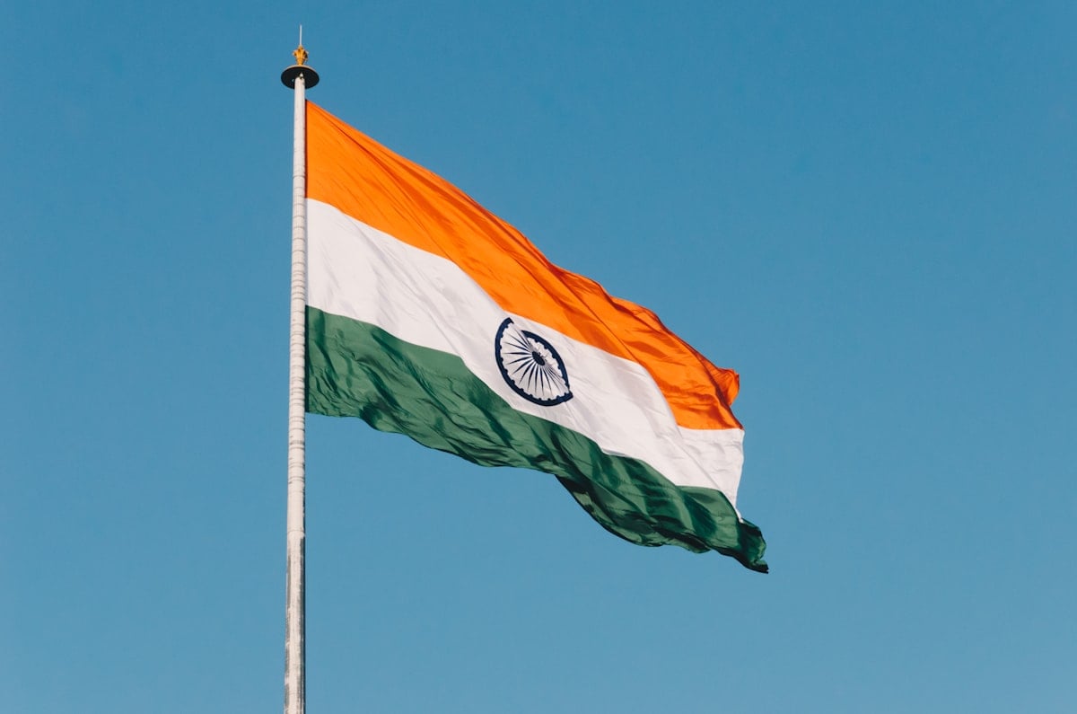 Drapeau de l'Inde devant