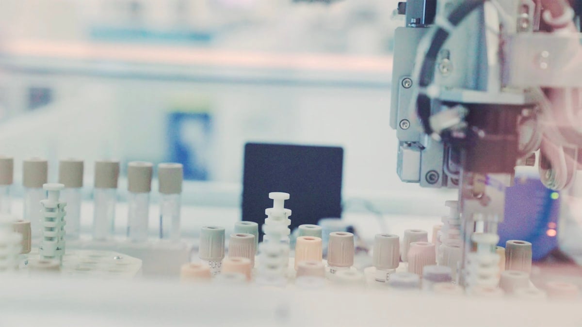 Laboratoire de virologie avec