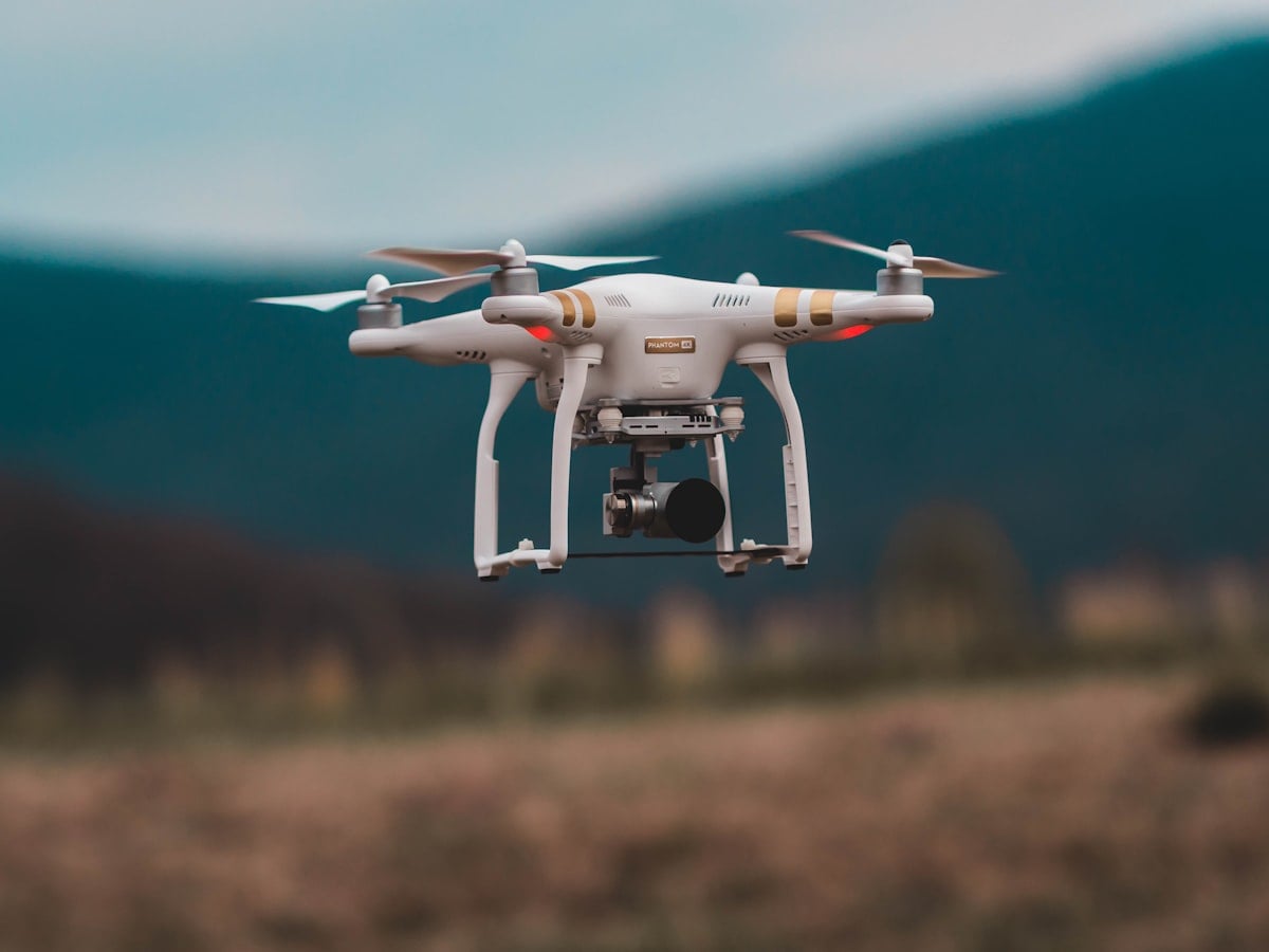 Drone militaire autonome en