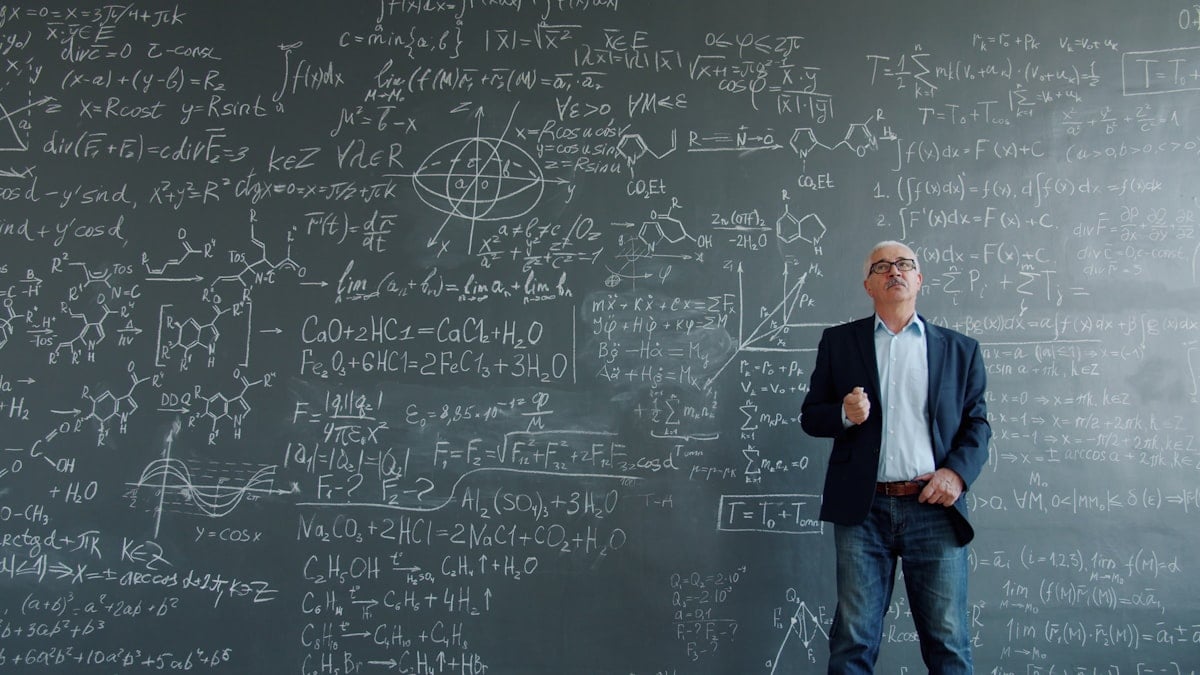 Équations mathématiques sur écran