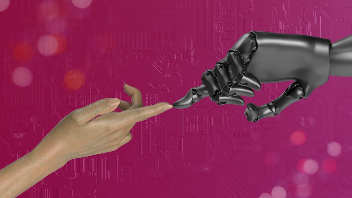 Femme utilisant une IA