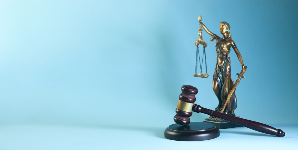 Pourquoi l'IA de détection d'armes a échoué ? Une famille porte plainte après une tuerie