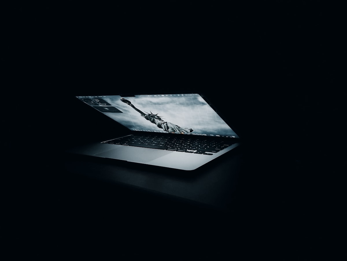 Pourquoi Secure Boot est une passoire depuis 13 ans sans que personne ne s'en rende compte ?