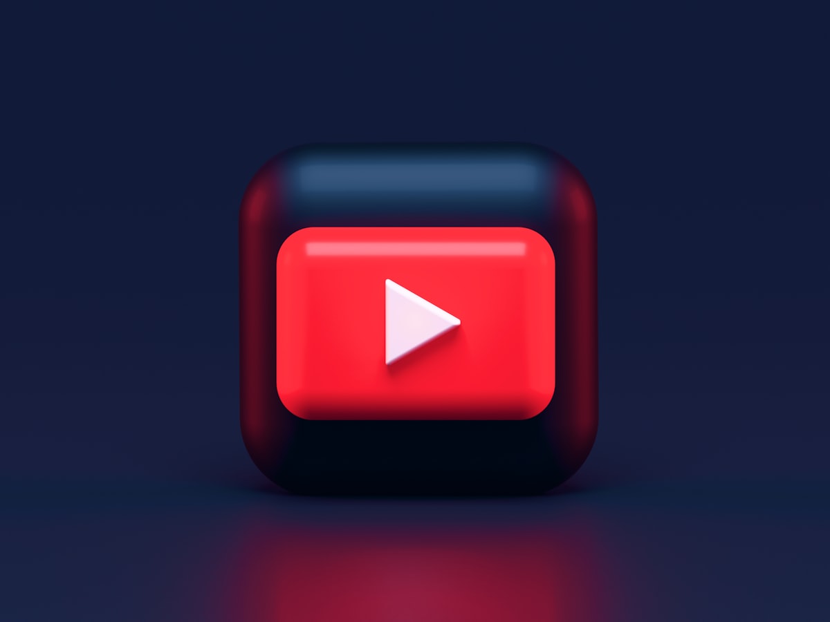 YouTube va enfin afficher clairement les vidéos créées par IA